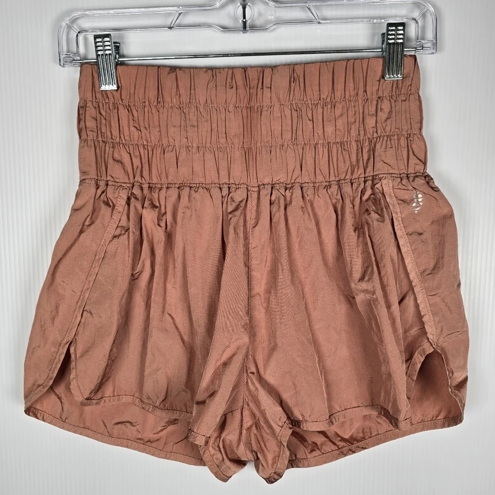 FREE PEOPLE MOVEMENT THE WAY HOME SHORT PERUVIAN WALNUT Size Medium - Picture 1 of 14